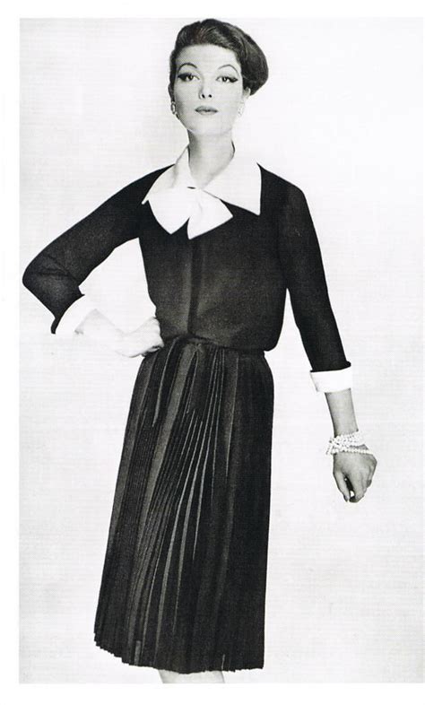 chanel clothing 1950|when did Chanel come out.